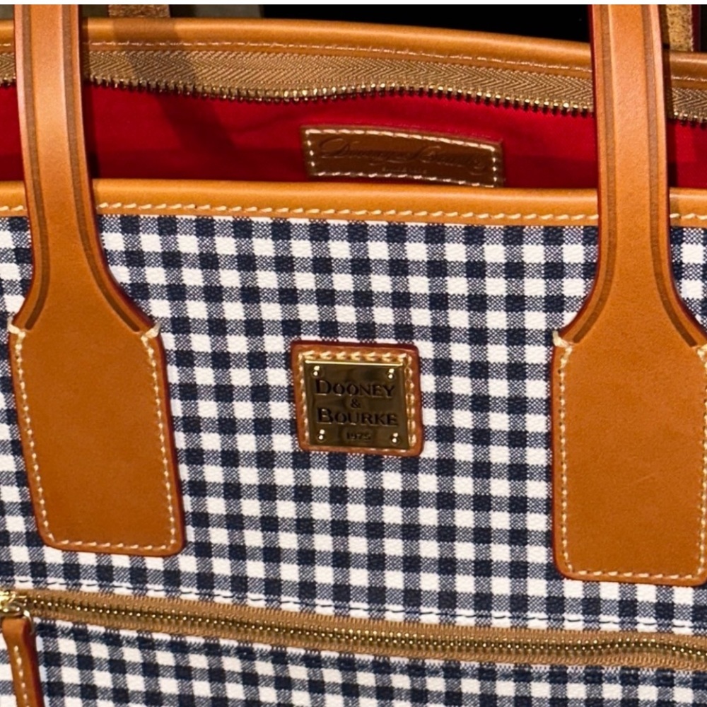 NWT Dooney & Bourke Retired LTD Tote - Picture 4 of 9